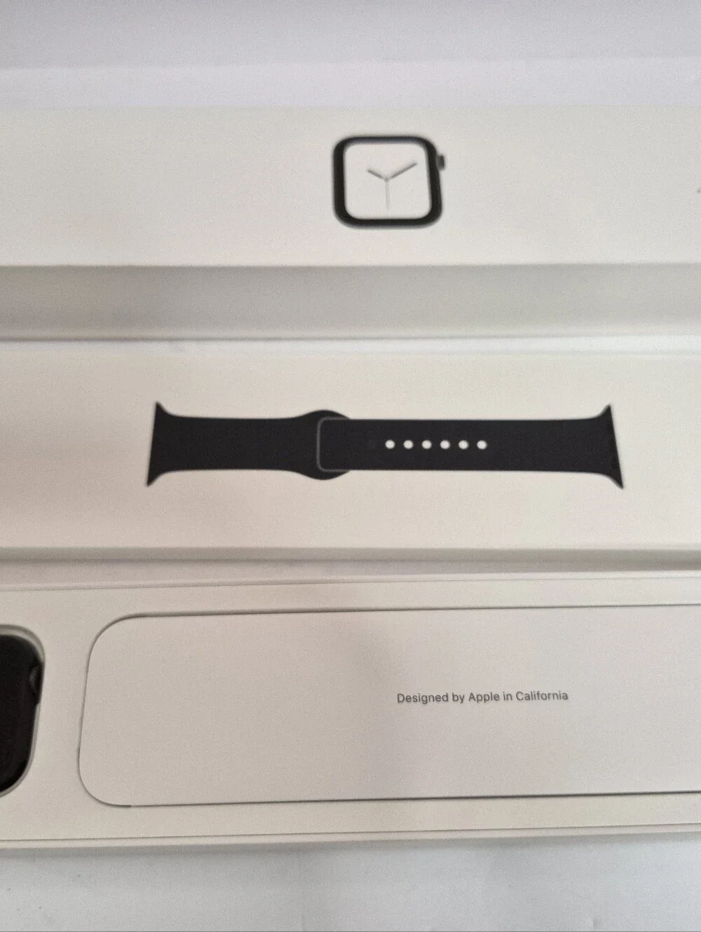 Apple Watch Series 4 Space Grey Aluminum Case Black Sport Band 40MM